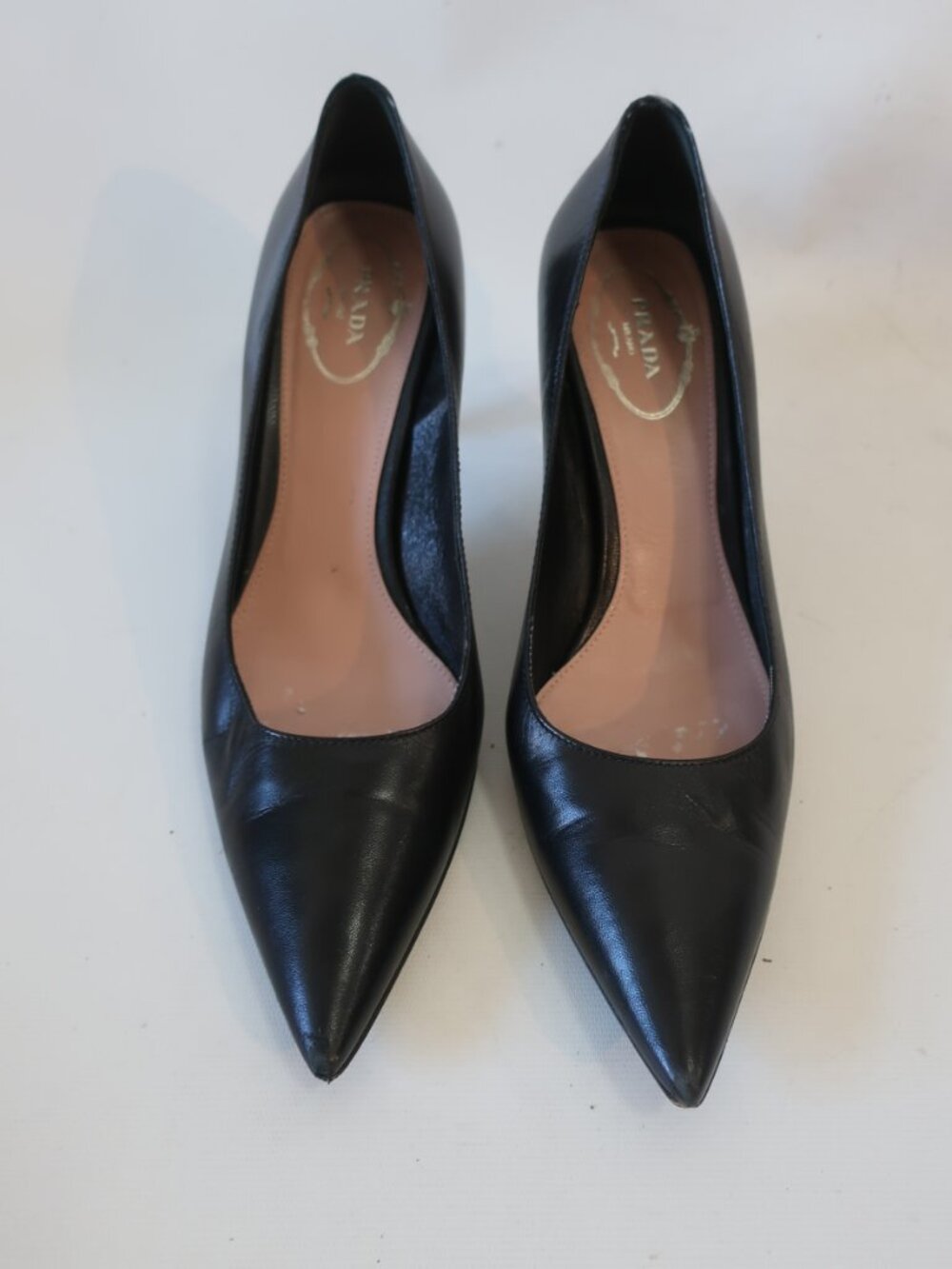Womens Prada Black Leather Pointy Toe Pumps 38 EU/US 8 - Picture 2 of 13